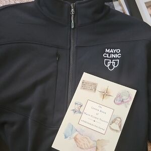 Mayo Clinic Women's Jacket In BLACK. Size MEDIUM